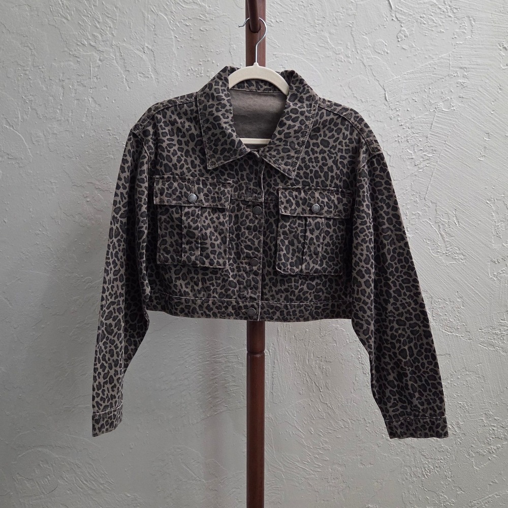 J191. Leopard Print Cropped Denim Jacket